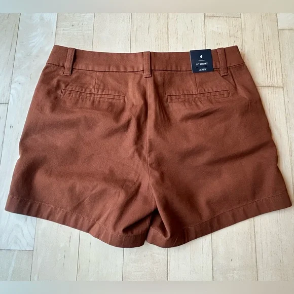 J. Crew Women’s Classic Chino 5” Inseam 100% Cotton Antique Oak Brown Size 4 NWT - Picture 3 of 16